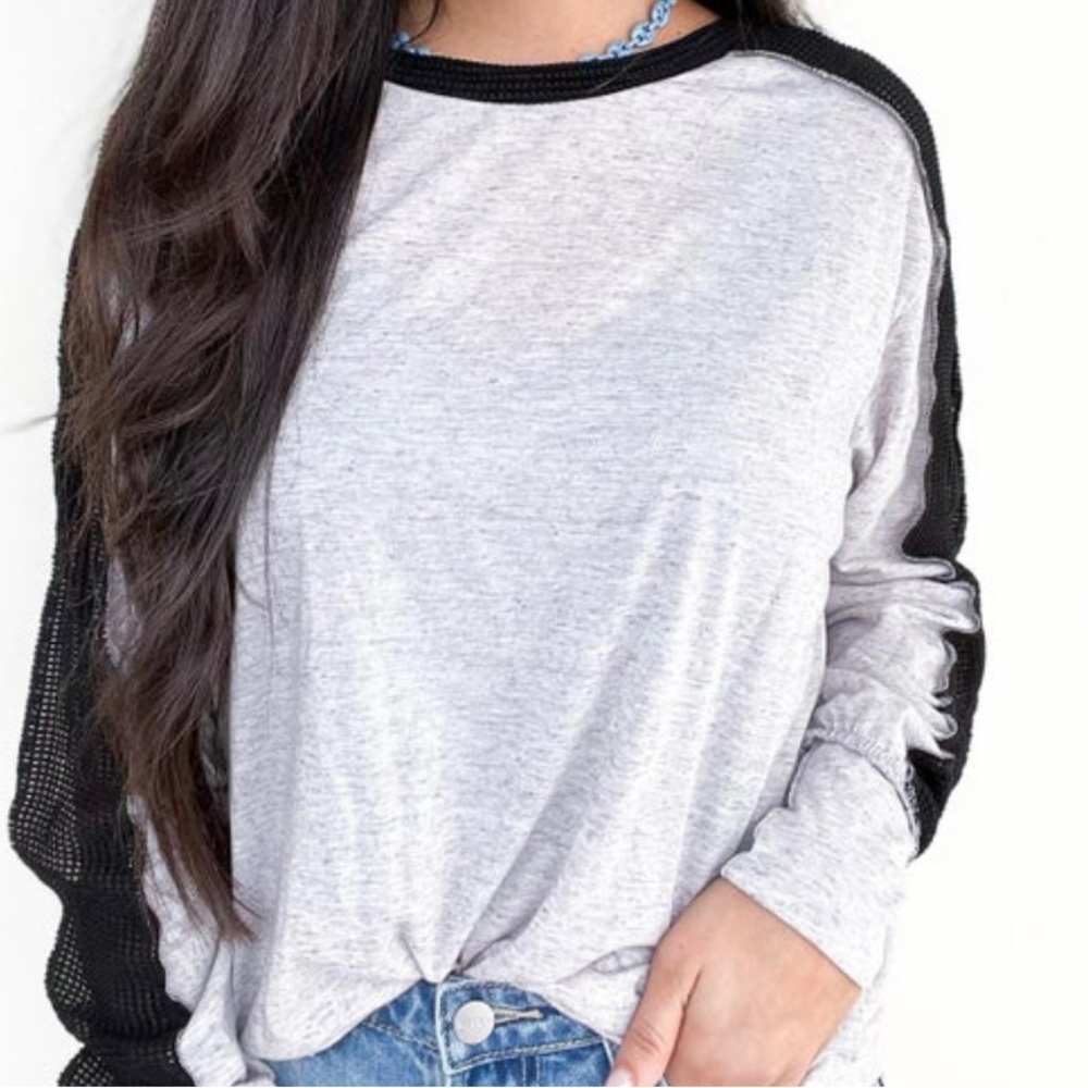085. NWT by Vocal, The Most Adorable Long Sleeve Top!! Grey and Black, Sz Small
